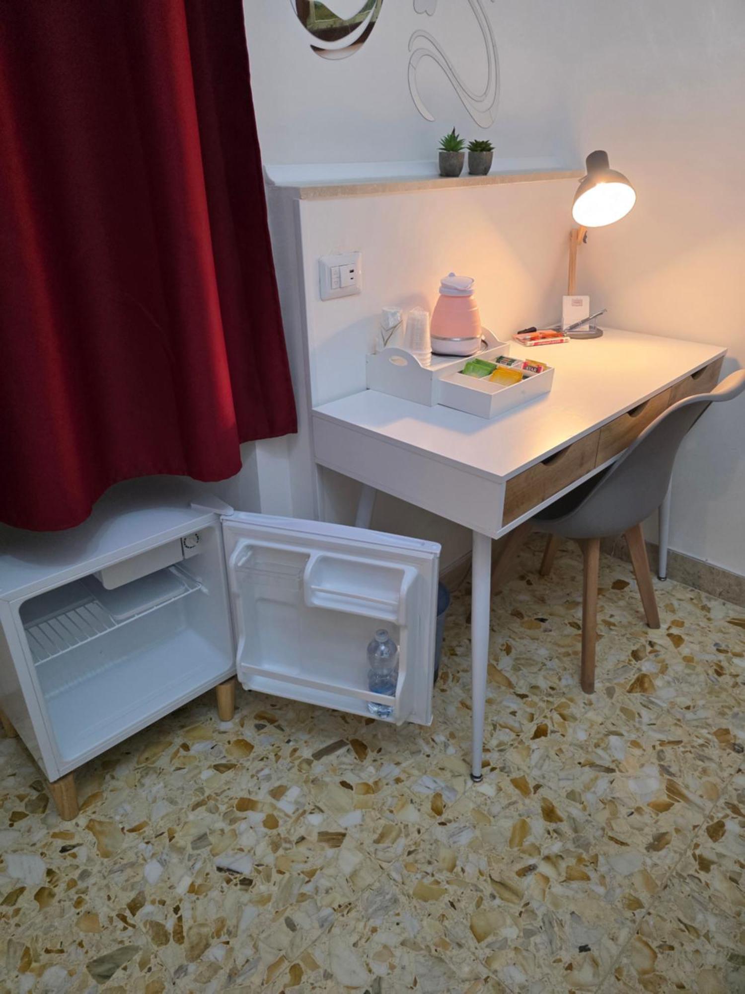 Guesthouse Aurora A.E. Рим Екстер'єр фото