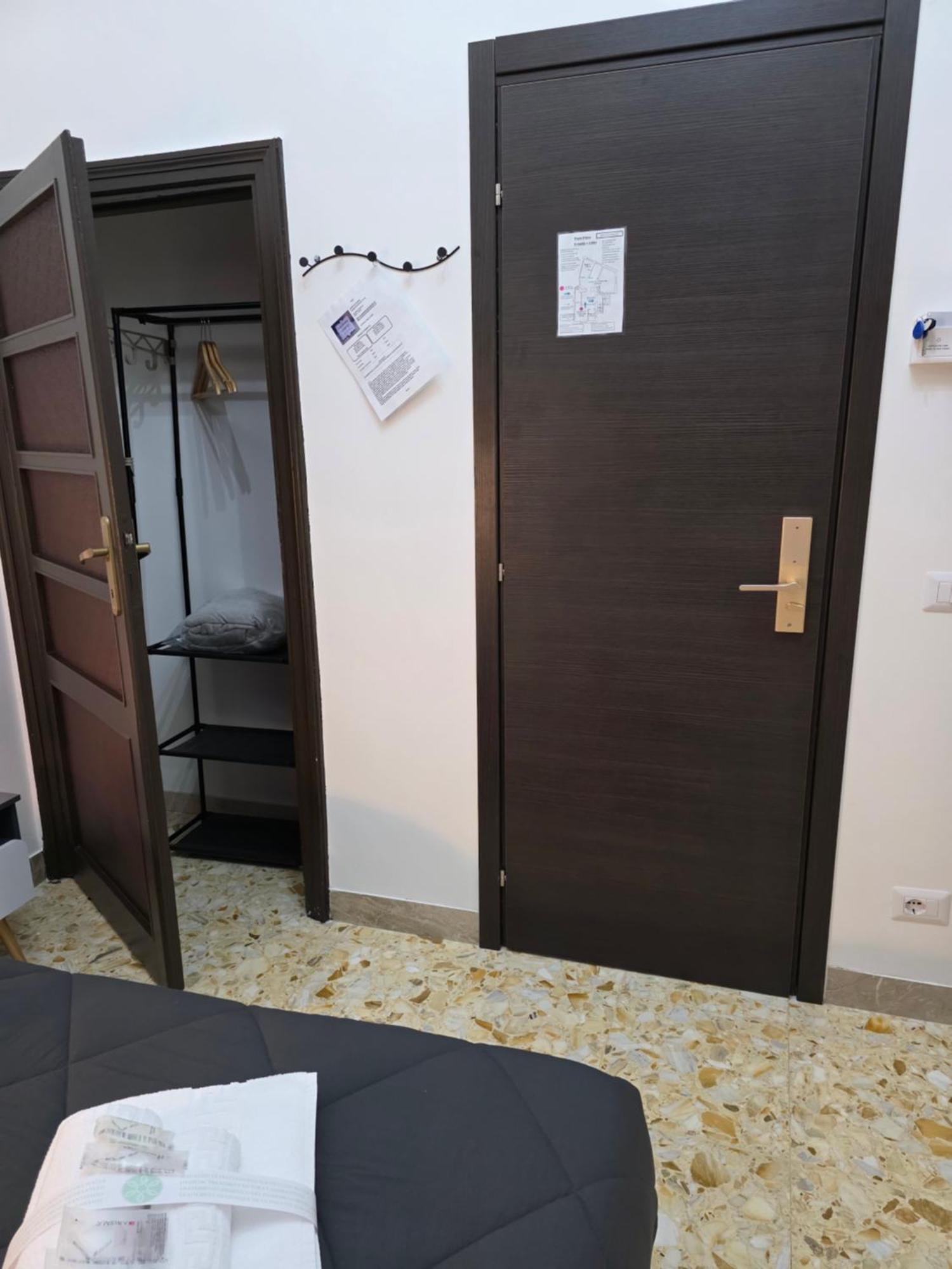 Guesthouse Aurora A.E. Рим Екстер'єр фото
