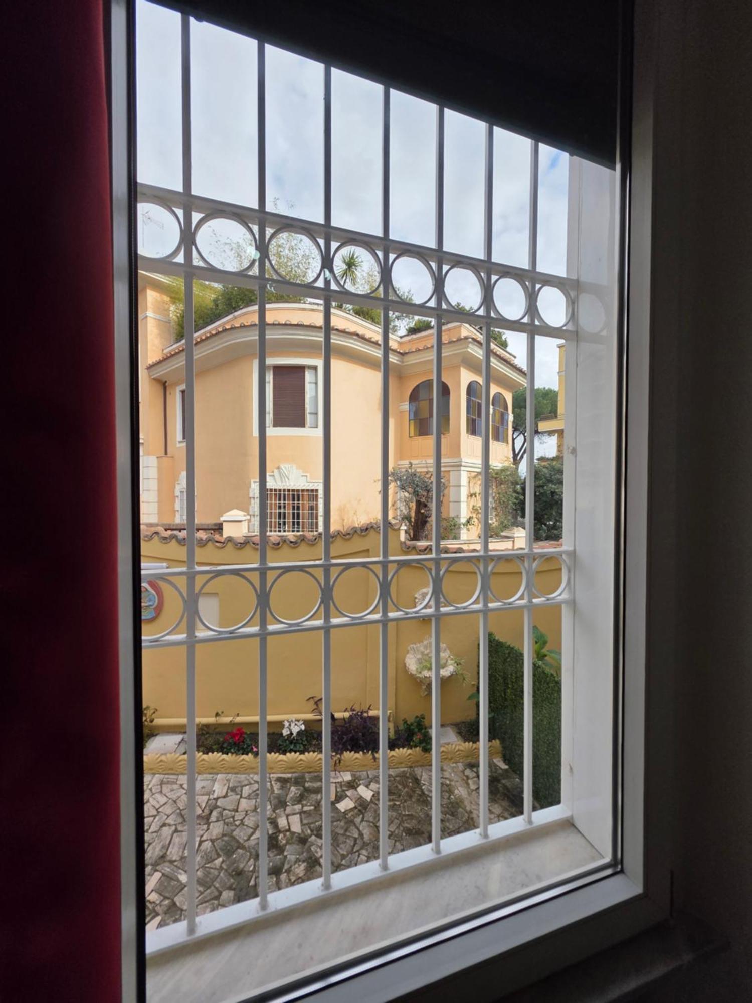 Guesthouse Aurora A.E. Рим Екстер'єр фото